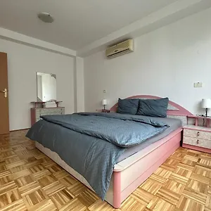 Apartma Lunca 2 Apartment